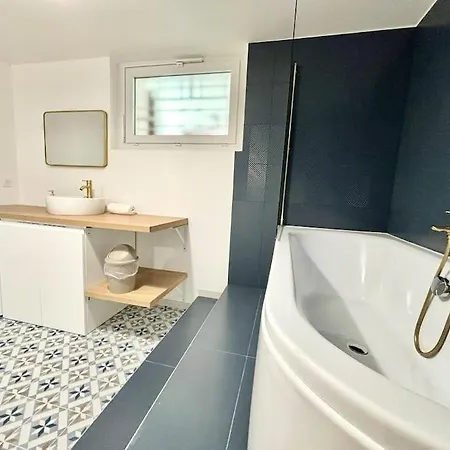דירה Independant, Confort Avec Terrasse *
